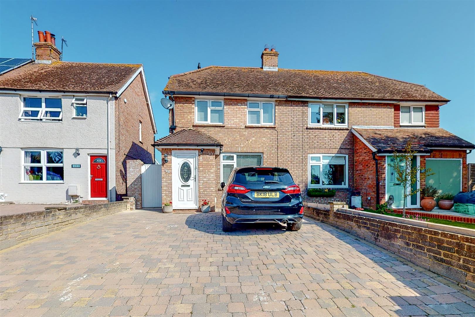 Property Details for Marshfoot Lane Hailsham East Sussex BN27 2RD